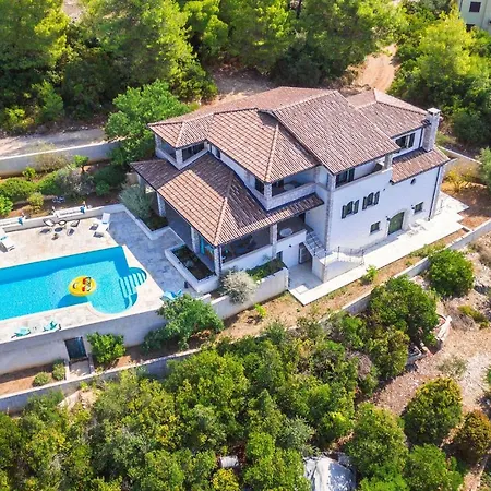 Casa de Férias In With Kitchen