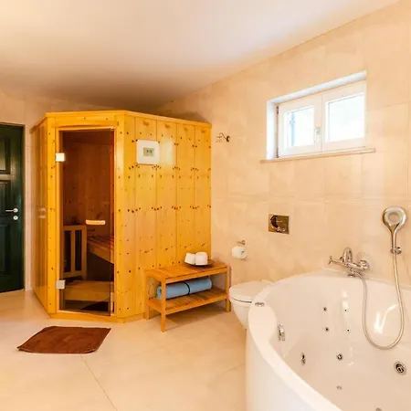 In With Kitchen Holiday home *