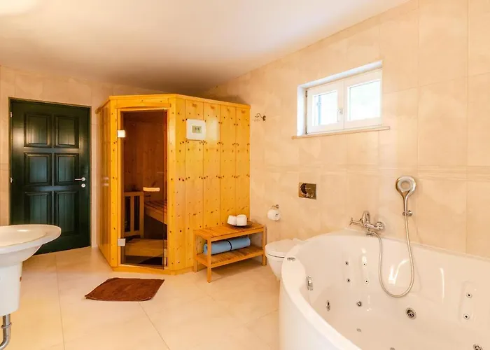 In With Kitchen Holiday home *