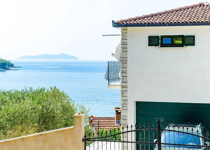 In With Kitchen Blato (Korcula)